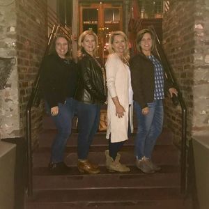 Meet your Posher, Lori